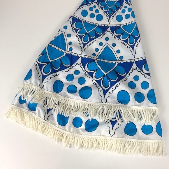 Blue mandala lotus round beach towel blanket - Picture 3 of 3